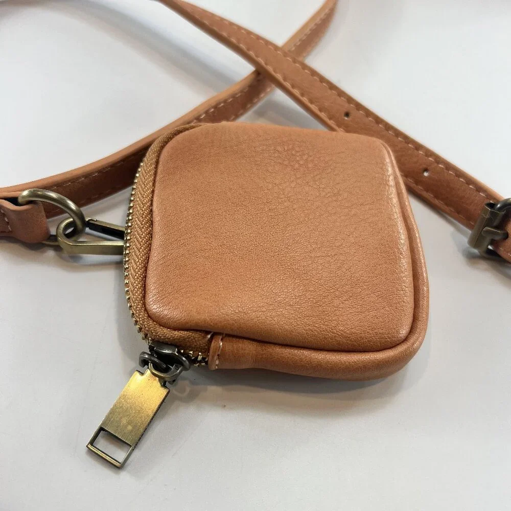 NWT Urban Originals Vegan Love Fest Crochet Crossbody Purse - Picture 13 of 16